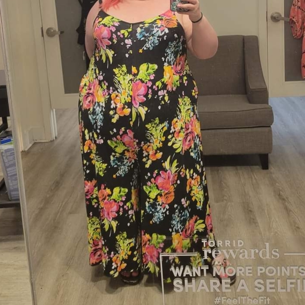 ๐๏ธ๐บFLORAL CULOTTE JUMPSUIT - SUPER SOFT - NEON ๐บ - Picture 8 of 10